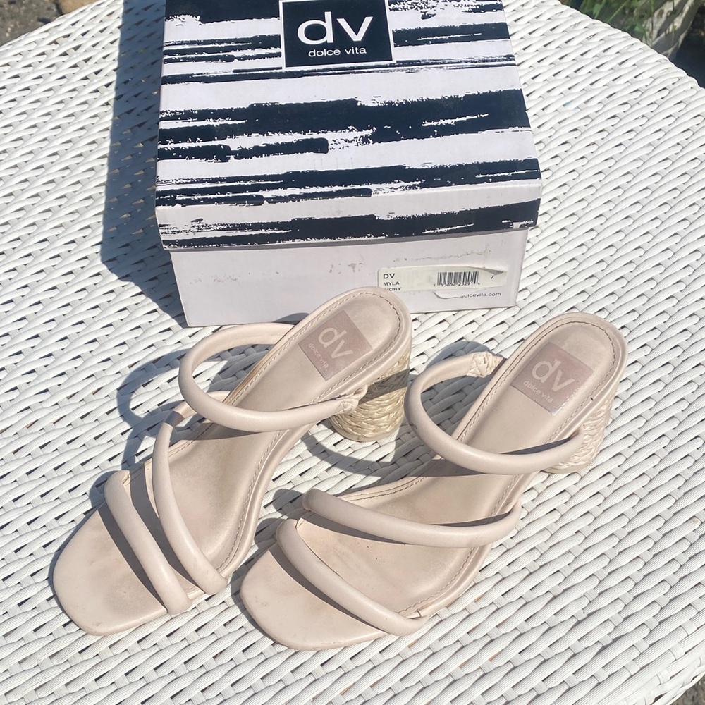 Dolce Vita Women's Beige Strappy Sandals